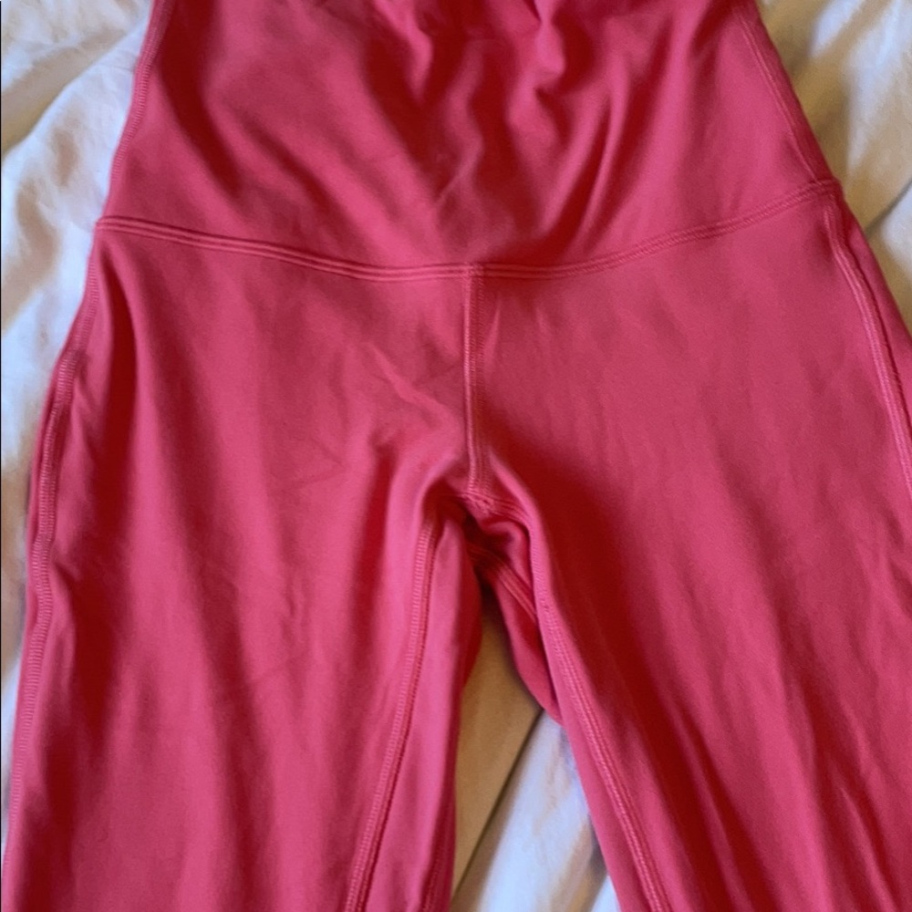 COPY - size 2 lululemon 25” align leggings